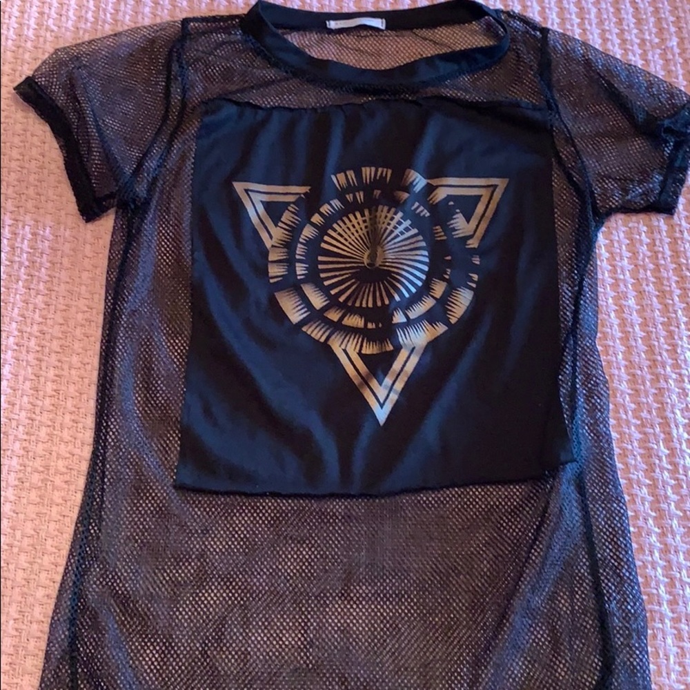 Black logo net top